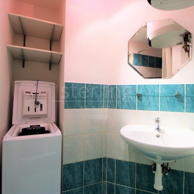 10574_0179508700.jpg